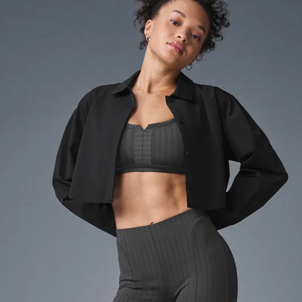 Cropped Alo Take Me Out black Long Sleeve shirt